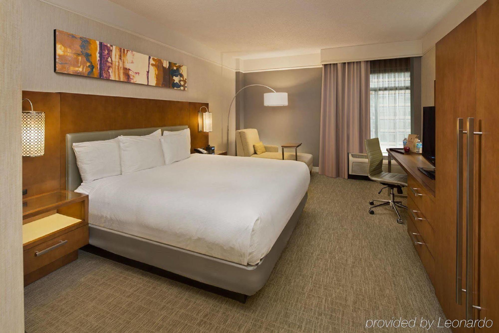 Hilton Garden Inn Atlanta-Buckhead Exterior photo
